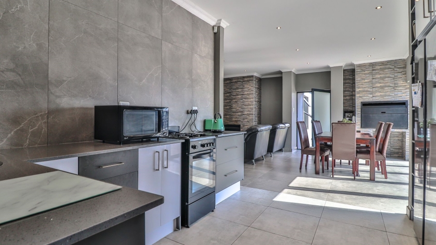 3 Bedroom Property for Sale in Fountains Estate Eastern Cape